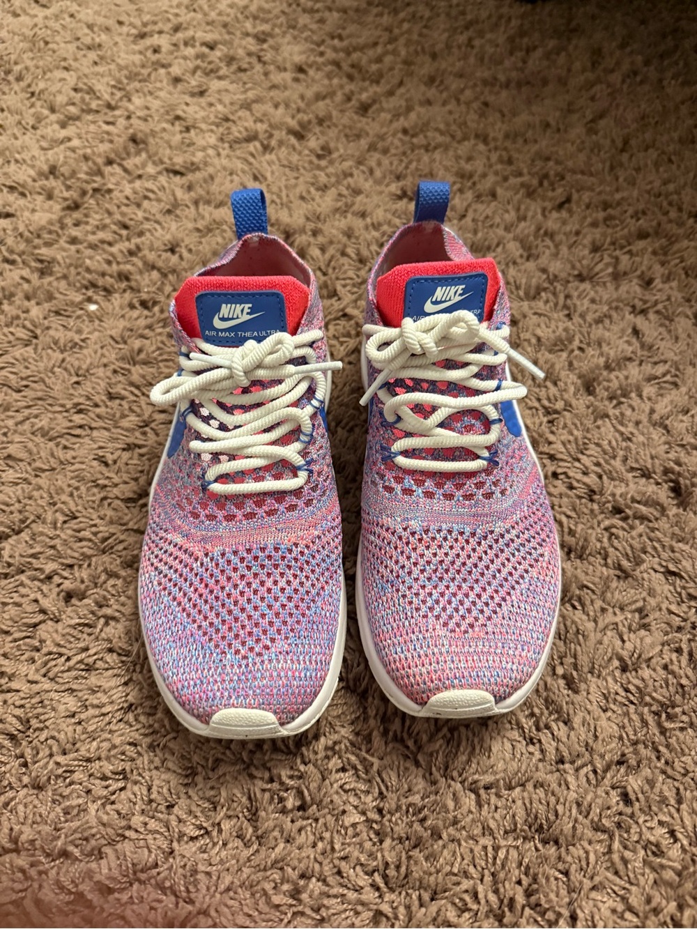 Nike Women’s Sz 8 Air Max Flyknit, pink and blue flyknit weaving
